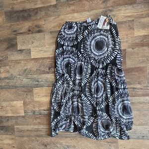 HeartSoul Black and White Sunburst Midi Skirt